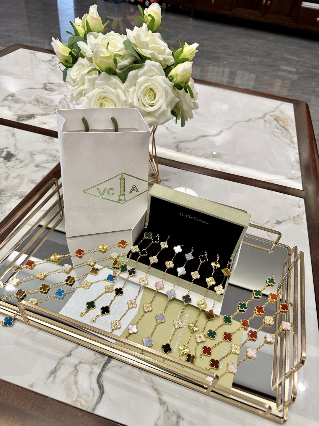 VAN CLEEF ARPELS jewelry model 143